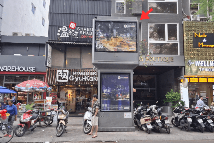 8 Sided Vertical E-tower Panel Billboard at 15B1 Le Thanh Ton, Sai Gon Ward, Ho Chi Minh City (Gyu-Kaku Japanese BBQ)