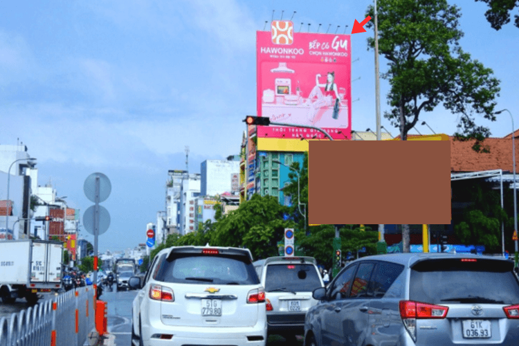 1 Panel Vertical Wallscape Billboard at 201 Nguyen Van Cu, Cho Quan Ward, Ho Chi Minh City