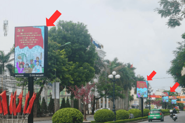 8 Panel Vertical LED Unipole Billboard at Nguyen Du, Nam Dinh, Ninh Binh