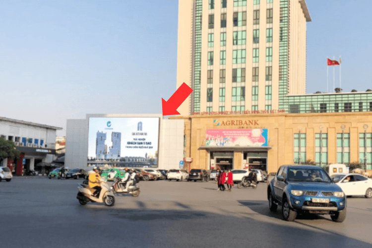 1 Sided Horizontal LED Screen Billboard at Hong Quang, Hai Duong, Hai Phong City (Buu Dien Roundabout)