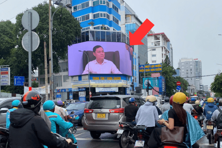 1 Sided Horizontal LED Screen Billboard at Vuon Lai, Ho Chi Minh City