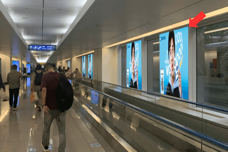 24 Panel Horizontal Airport Lightbox Billboard at Tan Son Nhat International Airport, Tan Son Hoa Ward, Ho Chi Minh City (T2 Station - inside the baggage claim area)