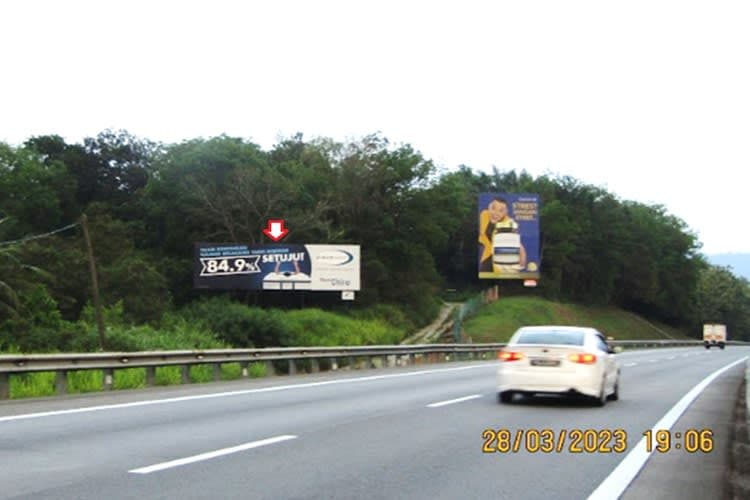 1 Panel Free Standing Billboard at NSE KM 235.40, Rengas, Perak (SB)