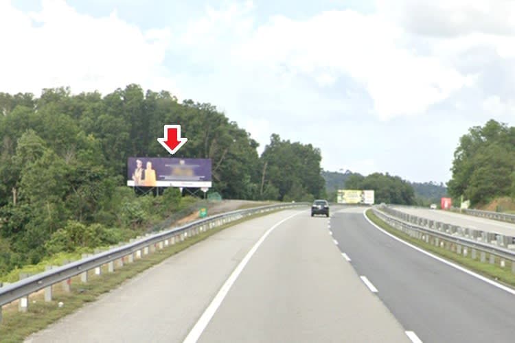 1 Sided Spectacular Billboard at ECE Highway KM210.1, Kuantan, Pahang (from Exit Gambang)