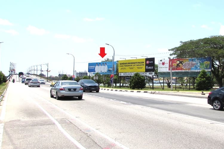 1 Panel Free Standing Billboard at Jalan Kesang, Muar, Johor (right beside NSK Trade City near Sultan Ismail Bridge)