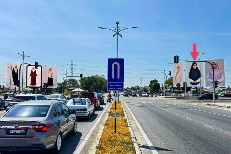 1 Panel Vertical Minipole Billboard at Junction of Shahab Perdana Bus Terminal / Jalan Sultanah, Alor Setar, Kedah