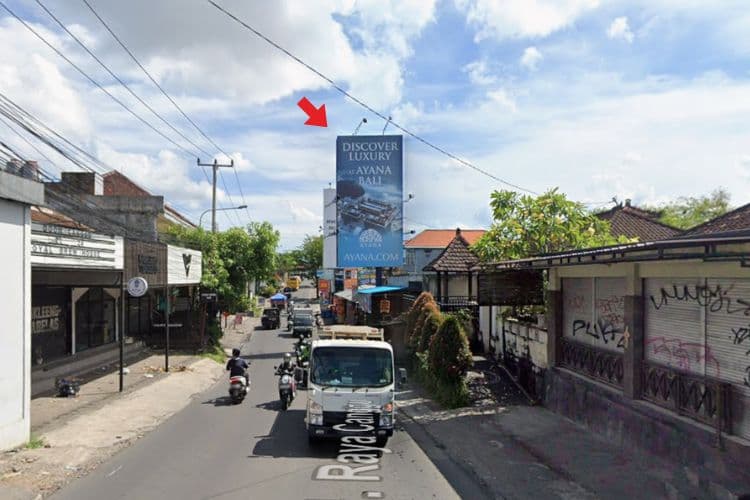 1 Panel Vertical Static Billboard at Jl. Raya Canggu Tanah Lot, Badung, Bali ((intersection Batu Bolong to TBN))
