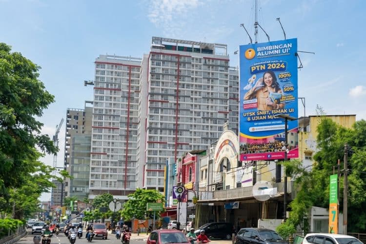 1 Panel Vertical Static Billboard at Jl. Margonda Raya, Depok, Jawa Barat ((near Pondok Cina Park, B))