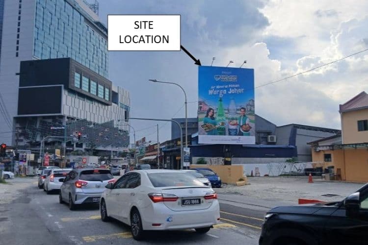 Vertical Minipole Billboard at Jalan Dato Sulaiman / Jalan Seladang, Johor Bahru, Johor (near KSL Mall)
