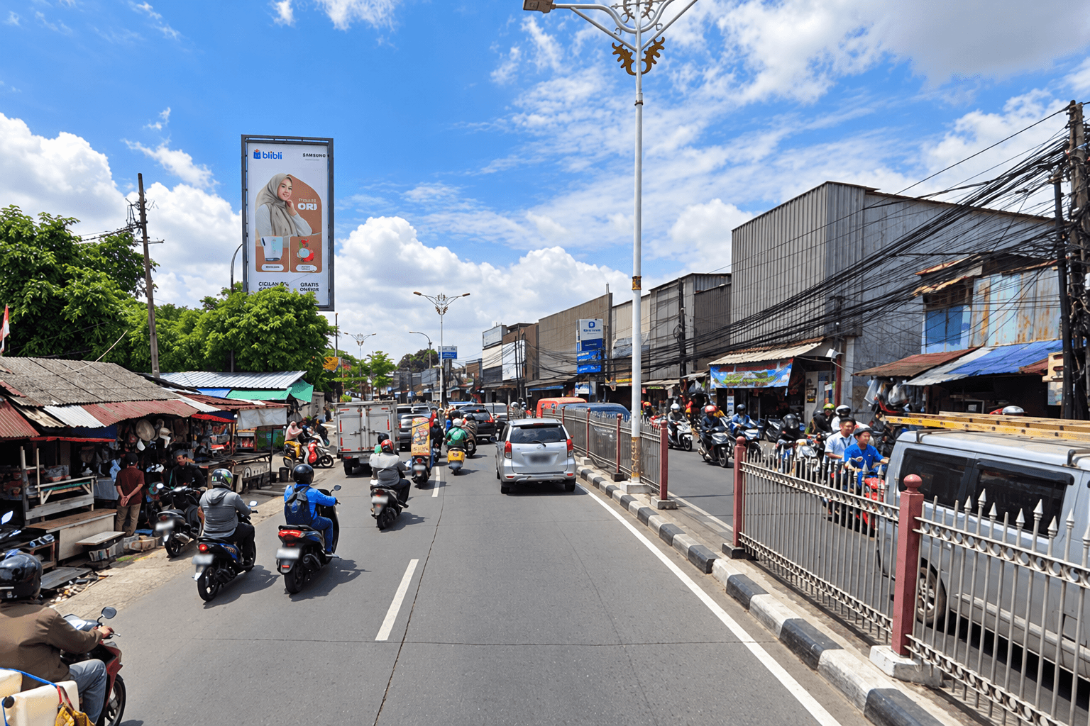 1 Sided Vertical Static Billboard at Jl. Raya Bogor, Jakarta Timur, DKI Jakarta (To Kalibata)